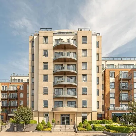 Stylish 2-Br In Colindale, London Next To Wembley, London Museum And Underground Station Apartment Edgware Exterior photo