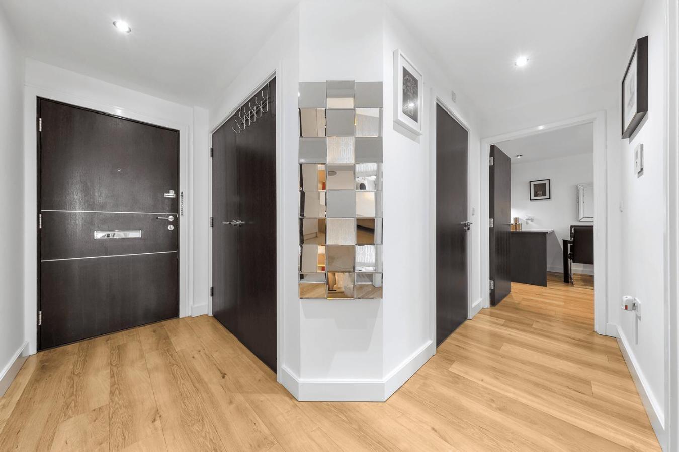 Stylish 2-br In Colindale, London Next To Wembley, London Museum And Underground Station Edgware